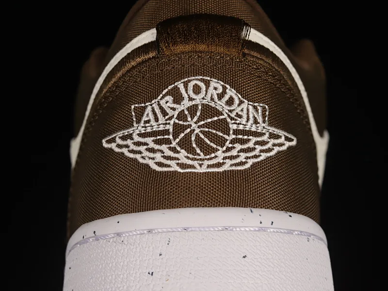 All categories Air Jordan Jordan series basketball shoes Air Jordan 1 Low G version pure original Air Jordan 1 Low "Light Olive" AJ1 Joe 1 olive green low-top cultural basketball shoes DV0426-301